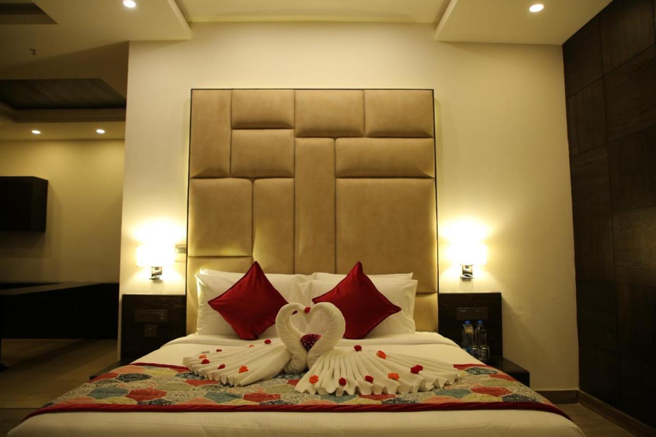 Rosetum Kasauli Hotel Екстериор снимка