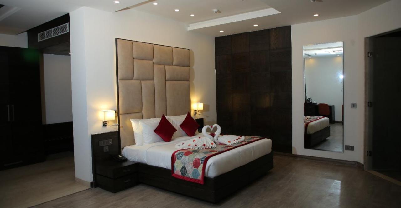 Rosetum Kasauli Hotel Екстериор снимка