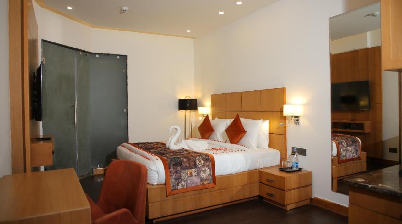 Rosetum Kasauli Hotel Екстериор снимка
