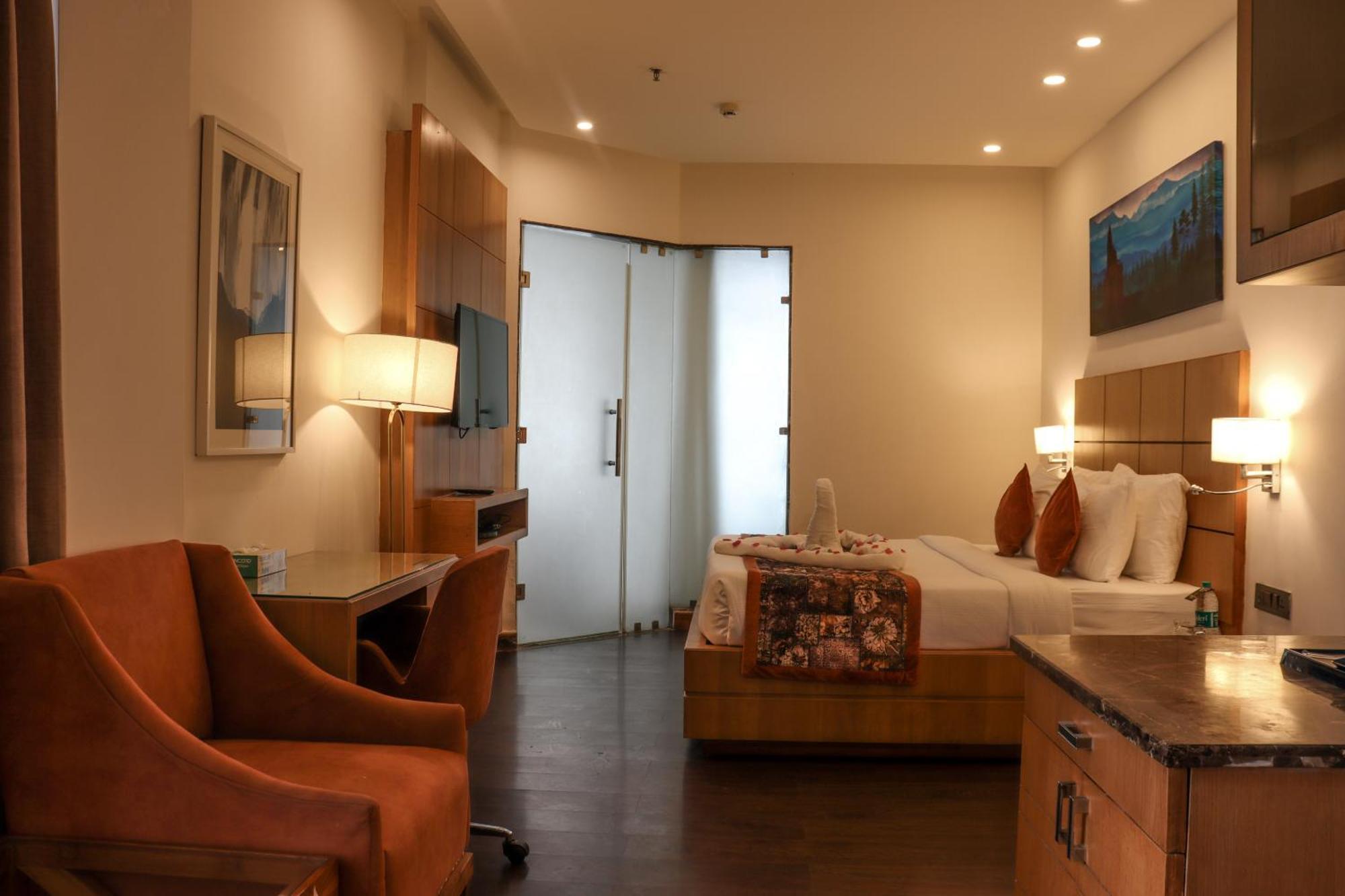 Rosetum Kasauli Hotel Екстериор снимка