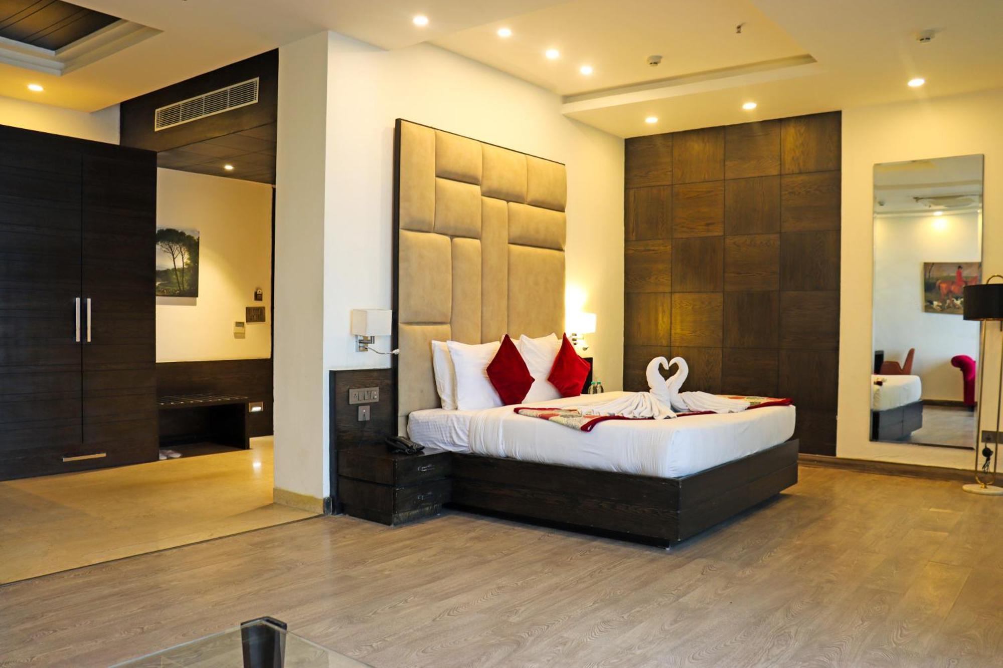 Rosetum Kasauli Hotel Екстериор снимка