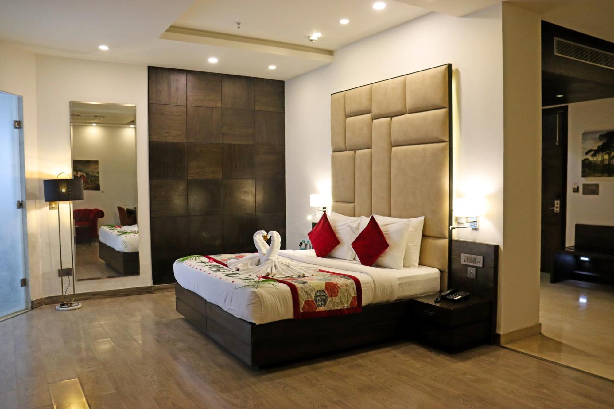 Rosetum Kasauli Hotel Екстериор снимка