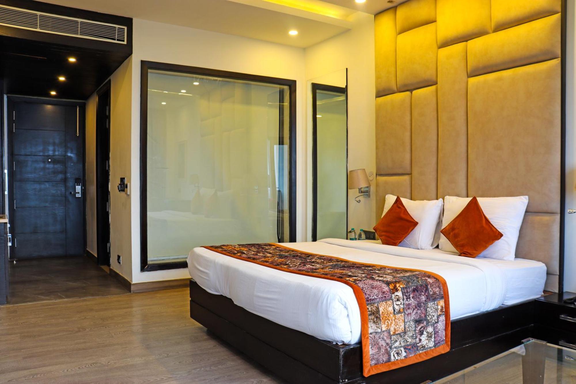 Rosetum Kasauli Hotel Екстериор снимка