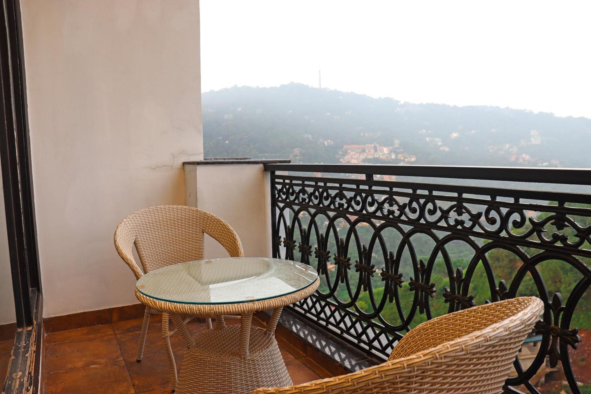 Rosetum Kasauli Hotel Екстериор снимка