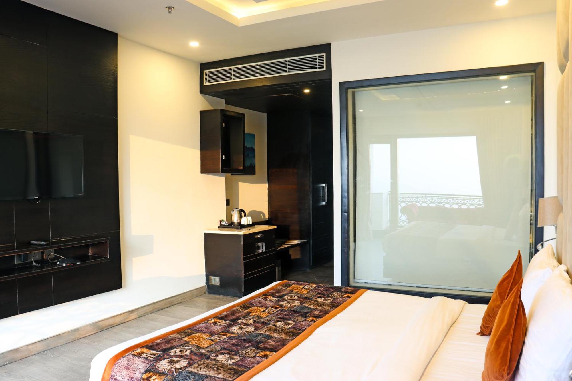 Rosetum Kasauli Hotel Екстериор снимка