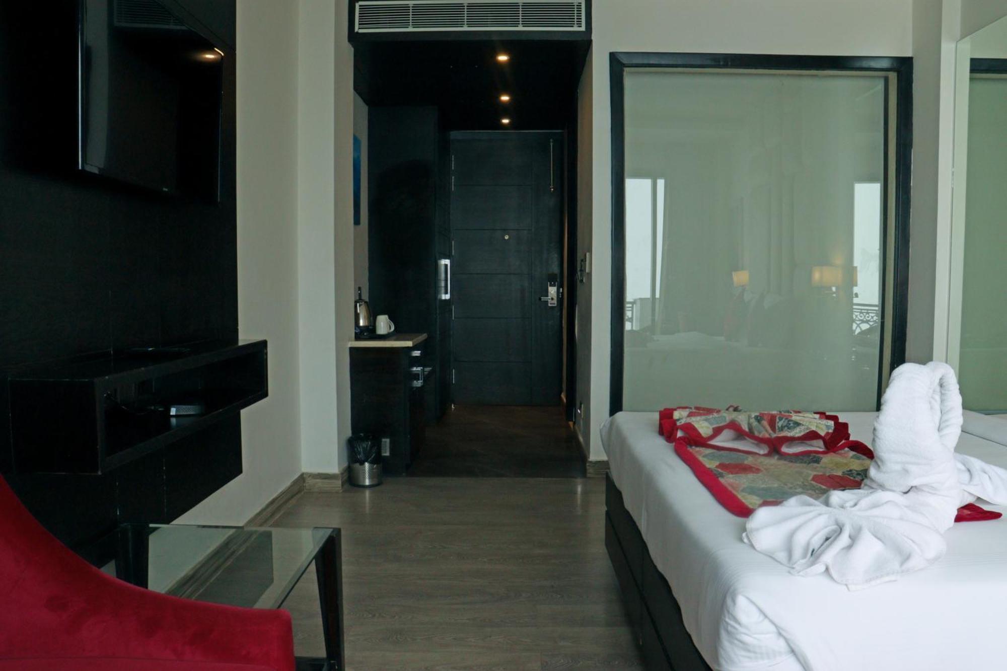 Rosetum Kasauli Hotel Екстериор снимка