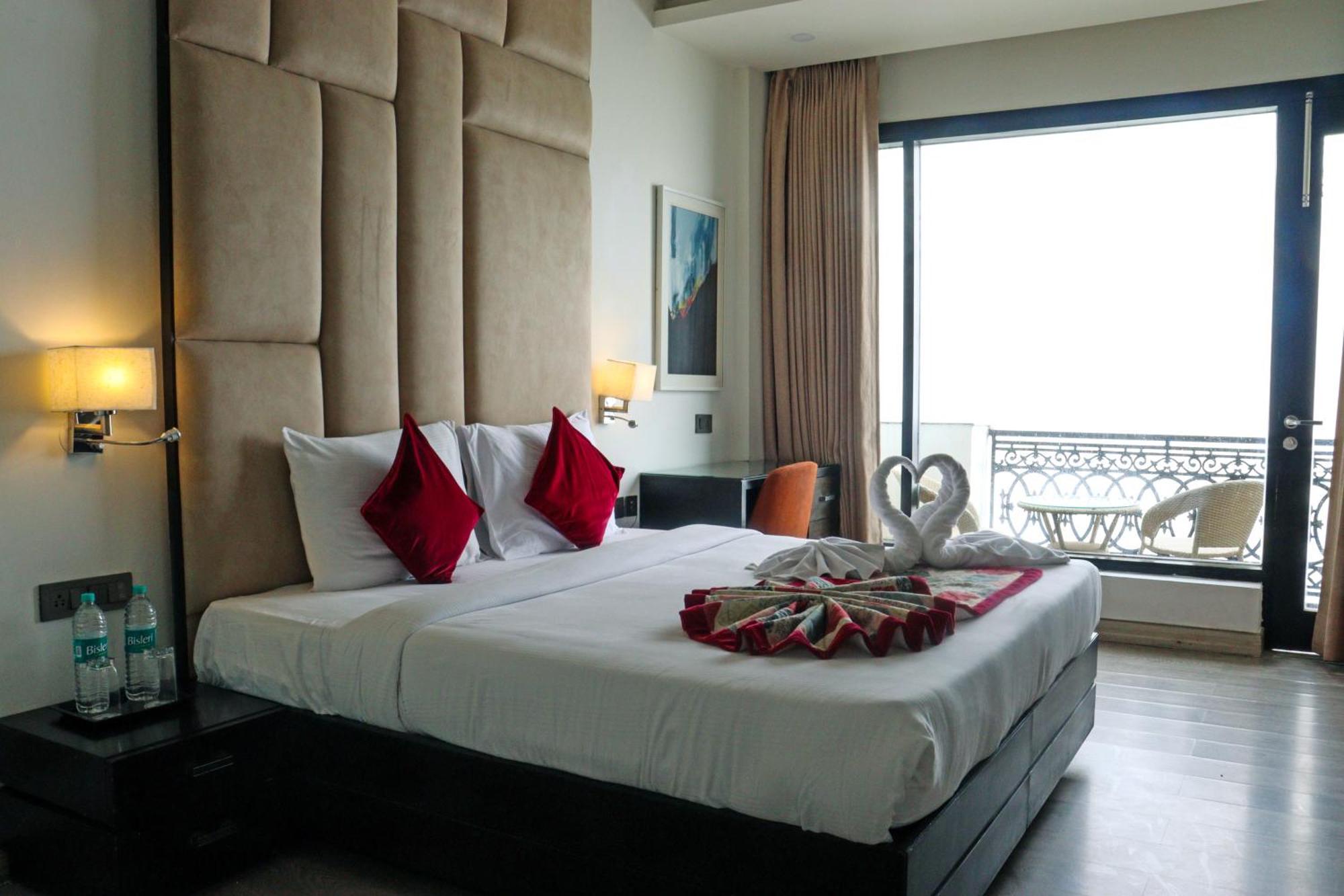 Rosetum Kasauli Hotel Екстериор снимка