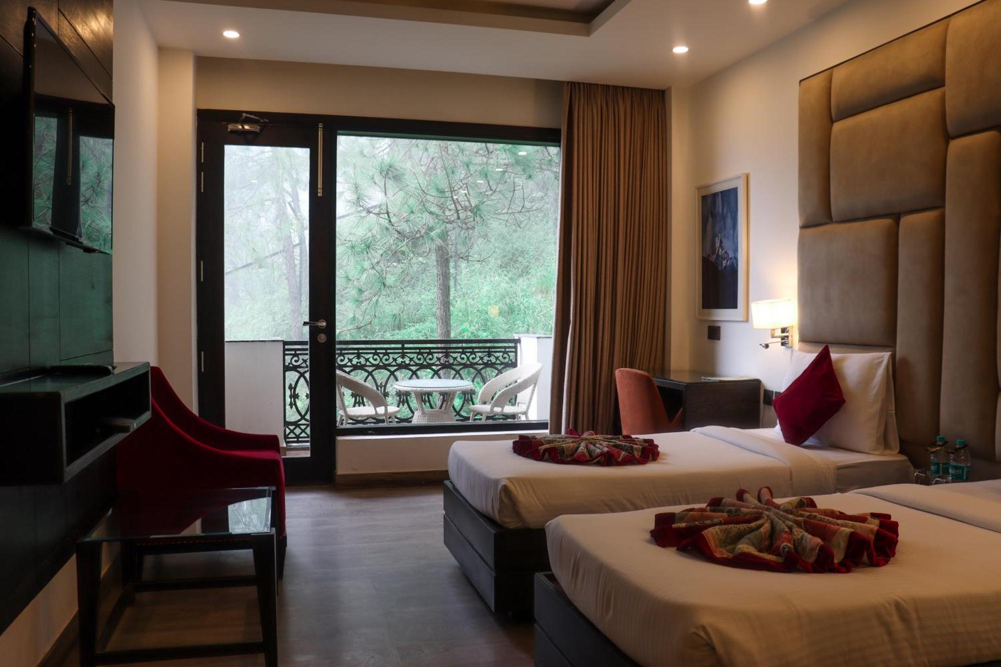 Rosetum Kasauli Hotel Екстериор снимка